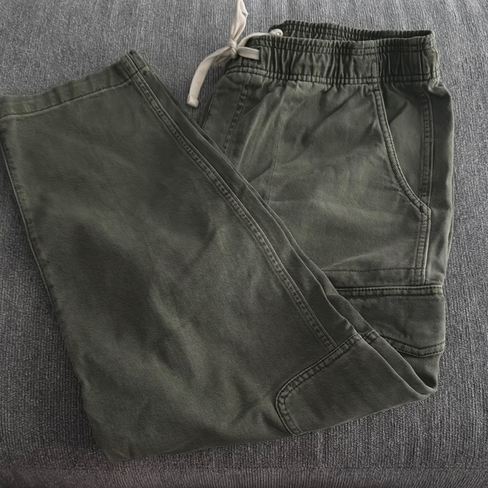 Women’s Olive Green Casual Pants